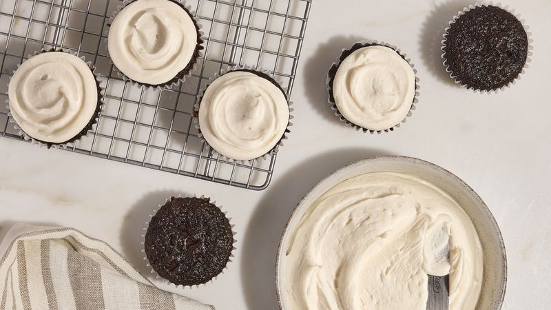 Simple Ingredients for Decadent Easy Vanilla Frosting